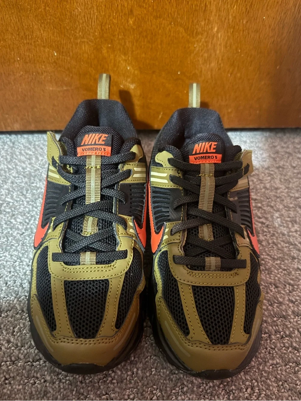 Nike vomero 5 Sneakers Big Kids size 3 - Picture 3 of 5